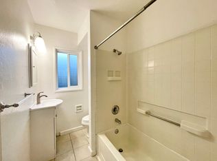 2715 F St APT 01, Sacramento, CA 95816