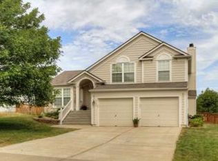15404 W 155th Ter, Olathe, KS 66062