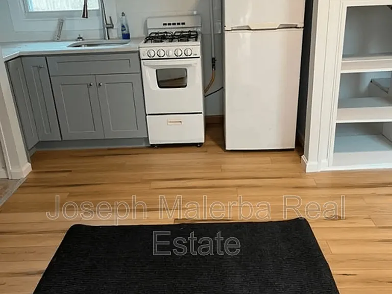 284 Ocean Ave — Photo 4
