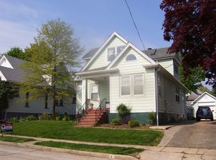 8 Beechwood Pl, North Brunswick, NJ 08902