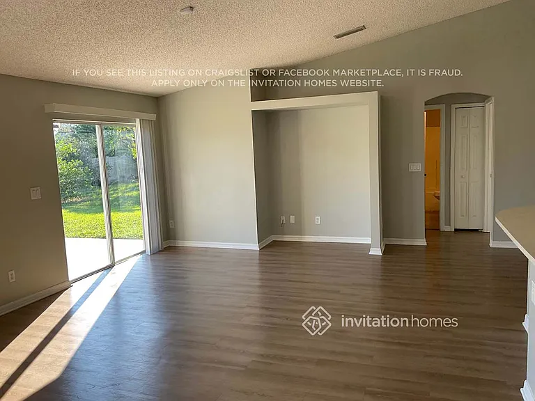 802 Autumn St SE — Photo 3