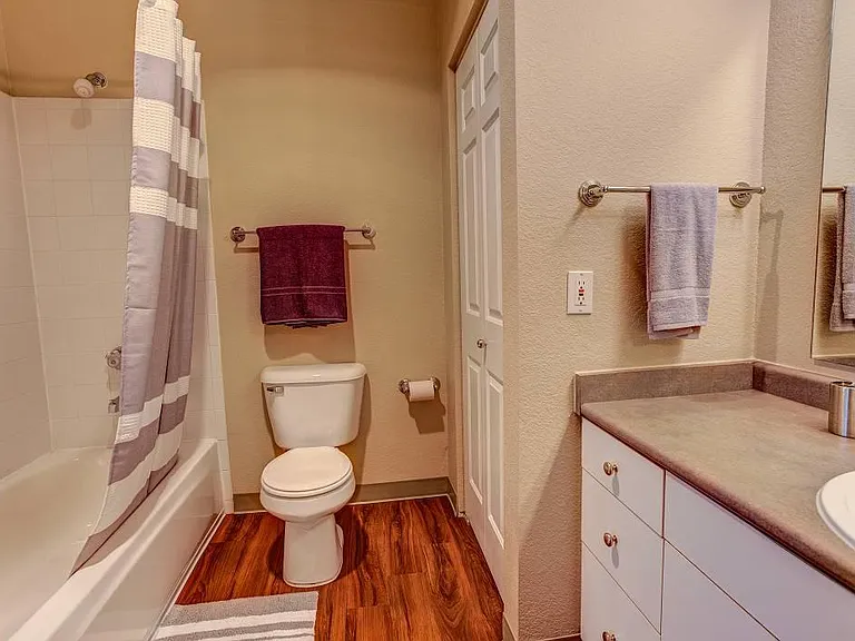 Commons at Verandas in Tanasbourne Apartments — Photo 30
