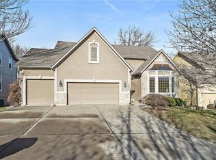 12636 S Hallet St, Olathe, KS 66062