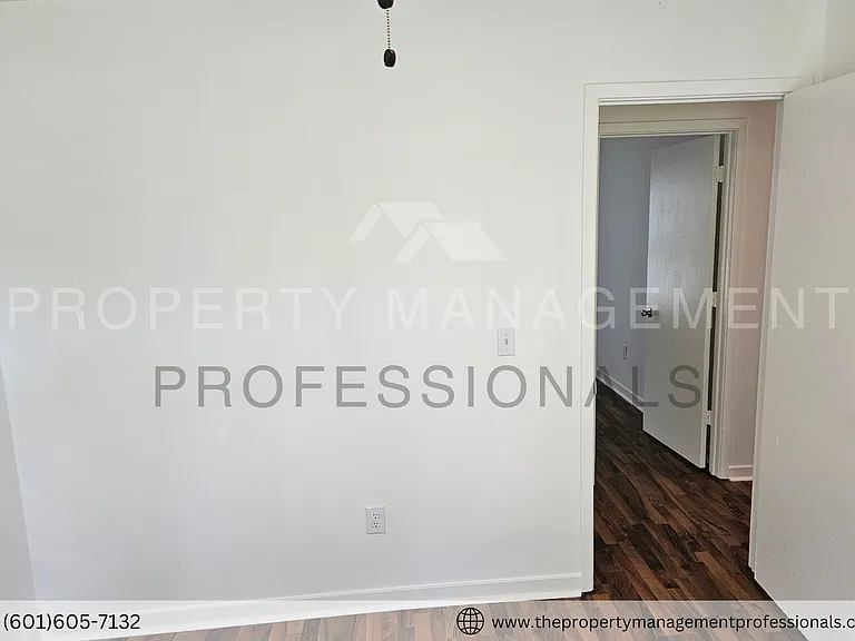 1732 Brookhollow Cir — Photo 18