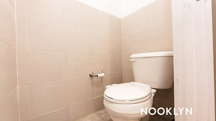Rented by Nooklyn NYC LLC | media 16