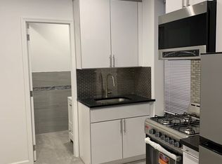 25-71 31st St #4, Astoria, NY 11102