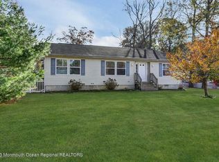 416 Main St, Bayville, NJ 08721