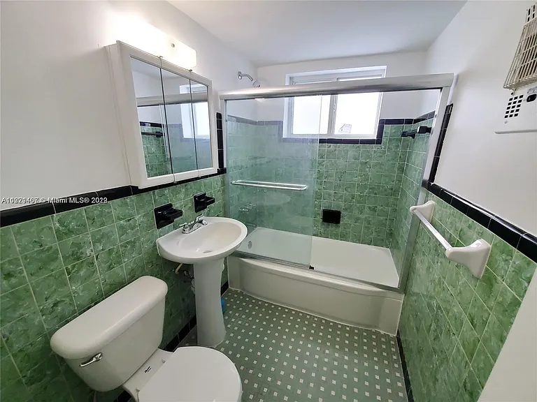 320 86th St #2 — Photo 11