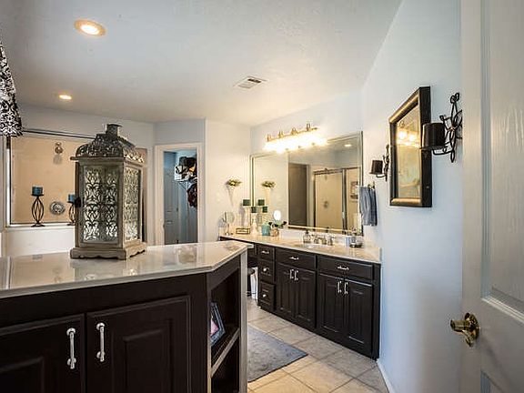 4th image of 8130 Dawn Dr
