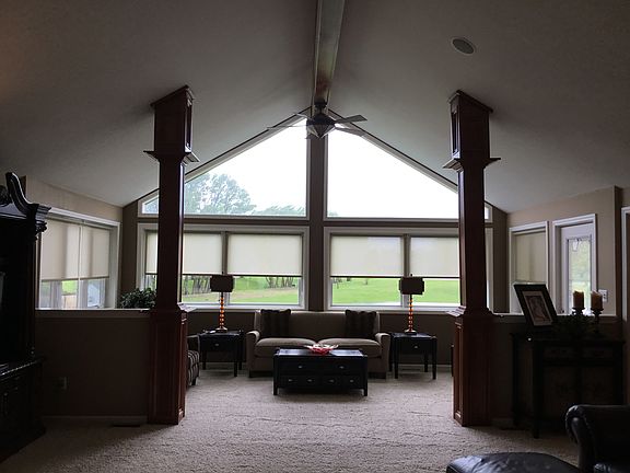 5th image of 2810 Carrington Dr