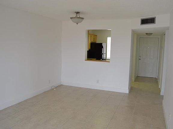 3rd image of 8620 N Sherman Cir APT 501