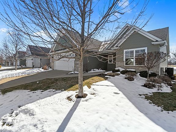 3rd image of 4732 Pheasant Creek Ave