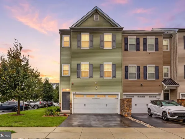 154 Mercer Ct, Fairless Hills, PA 19030
