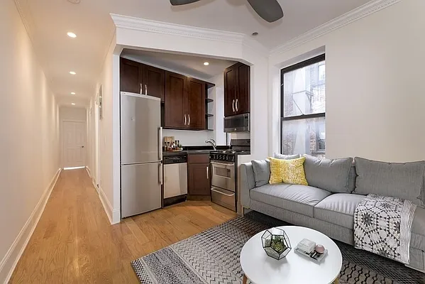 Rented by Bold New York | media 19