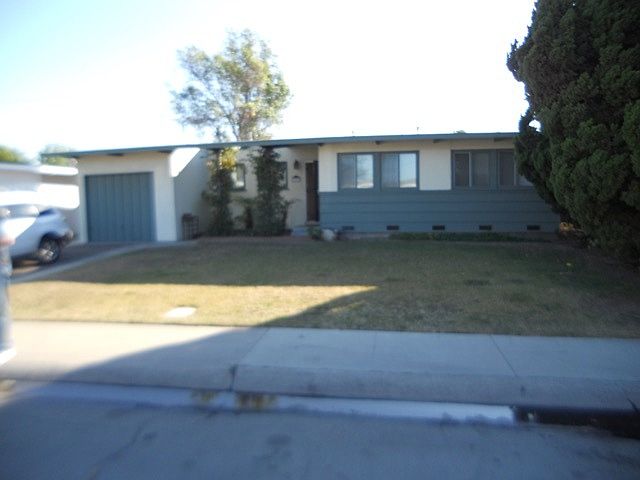 1st image of 2206 E Blanchard Ave