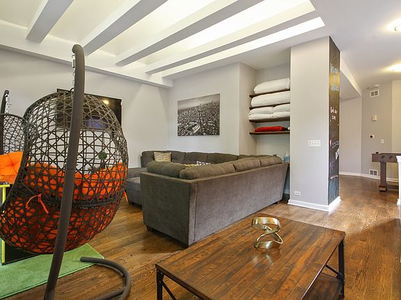 2nd image of 3144 N Clifton Ave #2