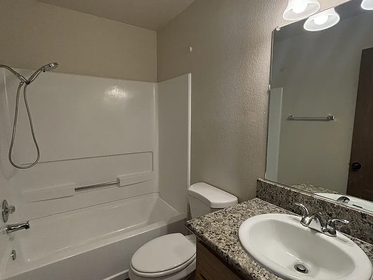 3500 Shawnee Dr #B — Photo 14