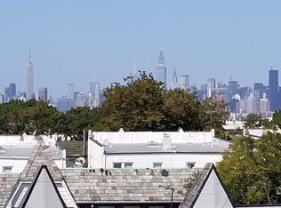 17-01 Stanhope St #1D, Ridgewood, NY 11385