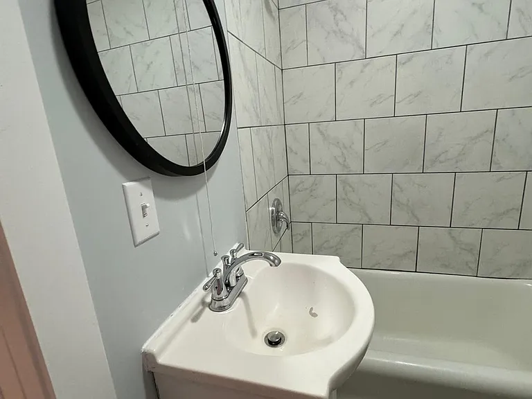 2551 Indianola Ave #1 — Photo 21