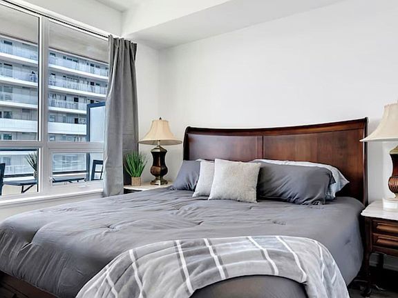 4th image of 1480 Bayly St #1608