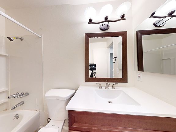 5th image of 425 Nelson Ave #2B-1Ba-682Sqft