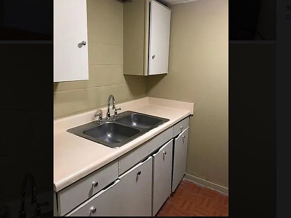 5th image of 2700 Al Lipscomb Way #2700