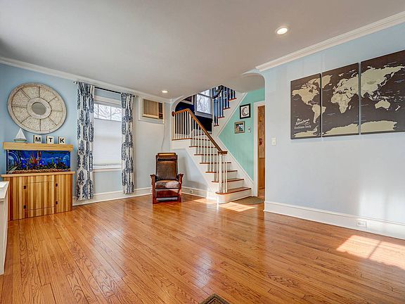 4th image of 23 Lanier Ln