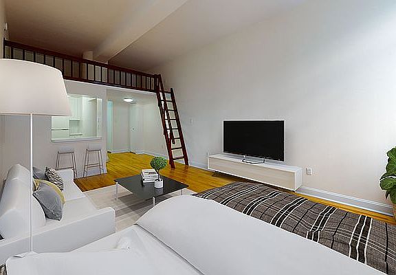 2nd image of 1 Astor Pl APT 4E