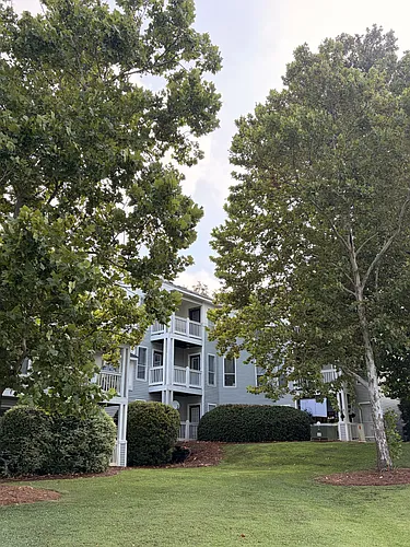 28 Hamiltons Harbor Dr #DR932 Photo 1