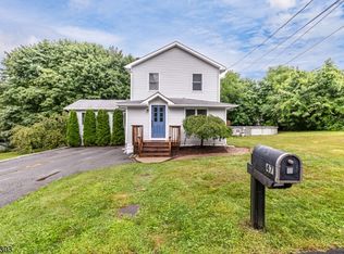 47 Woodsedge Ave, Budd Lake, NJ 07828