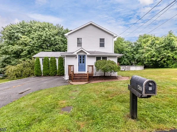 47 Woodsedge Ave, Mount Olive Twp., NJ 07828