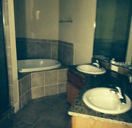 5th image of 4209 W Gray St Unit 9