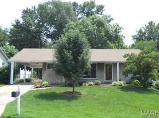 762 Peal Dr, Saint Louis, MO