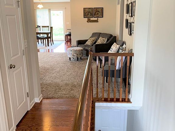 3rd image of 1561 Bear Lake Dr
