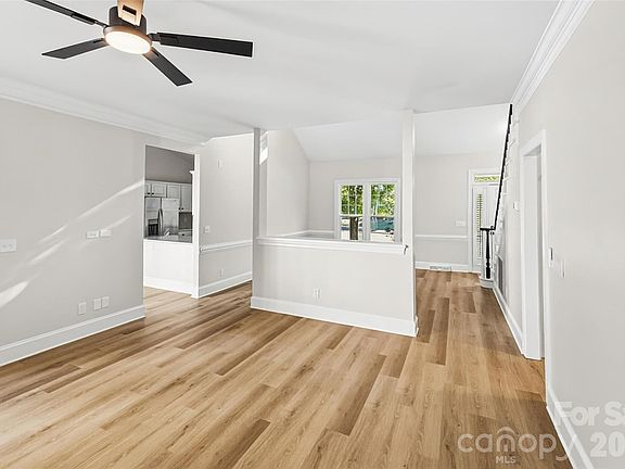 2nd image of 101 Morrison Hill Rd