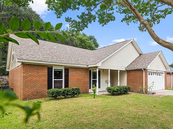 2nd image of 4519 Parkwood Ln