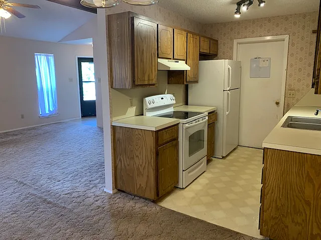 4074 Russell Ave — Photo 10