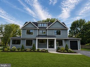 19 Pease Rd, Manalapan, NJ 07726