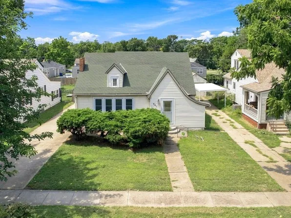 641 N Green St, Wichita, KS 67214