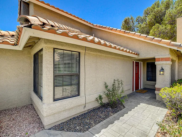 9205 Sandy Shores Dr — Photo 9