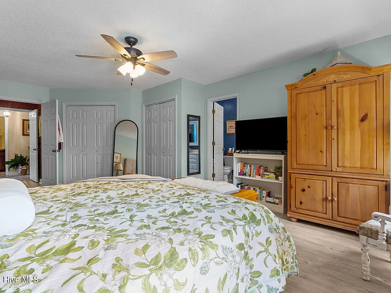 265 Longleaf Dr — Photo 17