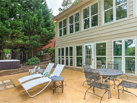 5th image of 6349 Lakeview Dr