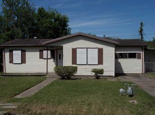 2108 Briar Ln, La Marque, TX 77568