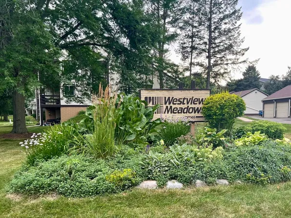 1 Creekside Way #9, Madison, WI 53717