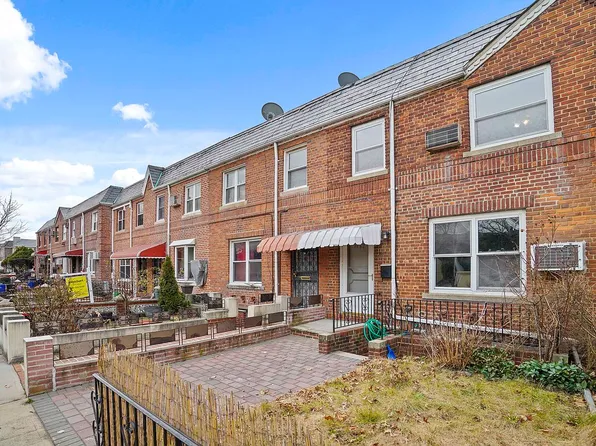 19-62 81st St, East Elmhurst, NY 11370