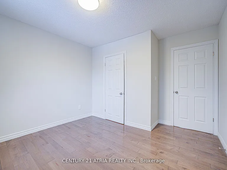 52 Applegate Cres — Photo 21