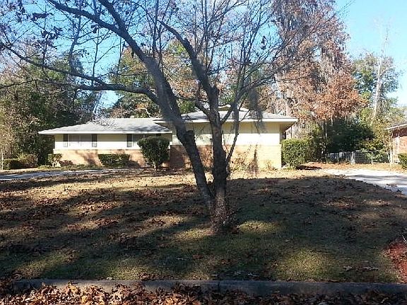 3rd image of 3028 Tipperary Dr