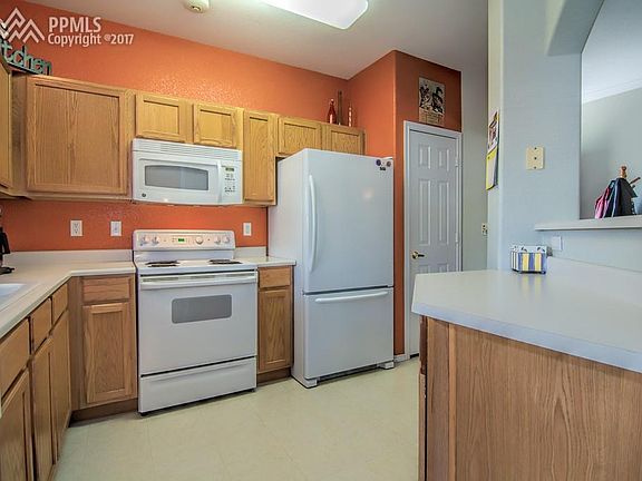 Lots of Cabinets, Counters, & Pantry