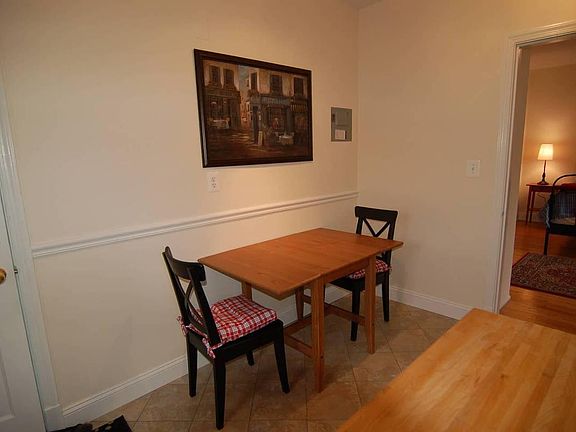 5th image of 1047 N Edgewood St APT 1