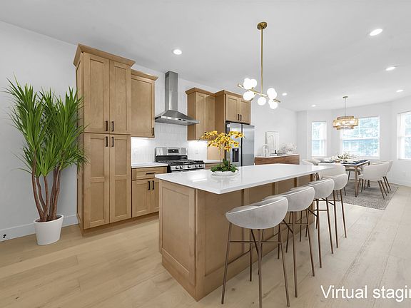 4th image of 376 E Markison Ave #1